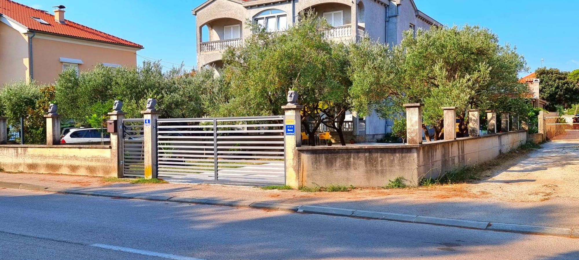 Apartments Las Cabezas Zadar Exterior photo